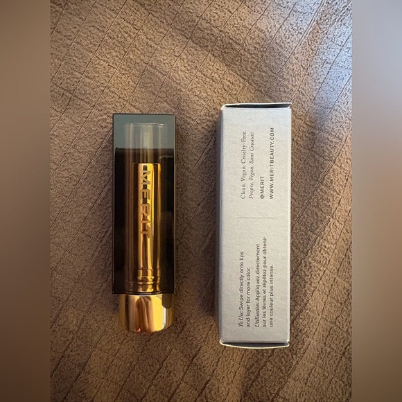 Merit Signature Lip Lightweight Matte Lipstick - Picture 2 of 4